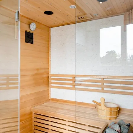 Vila Grande Familiale Avec Piscine Et Sauna Siest
