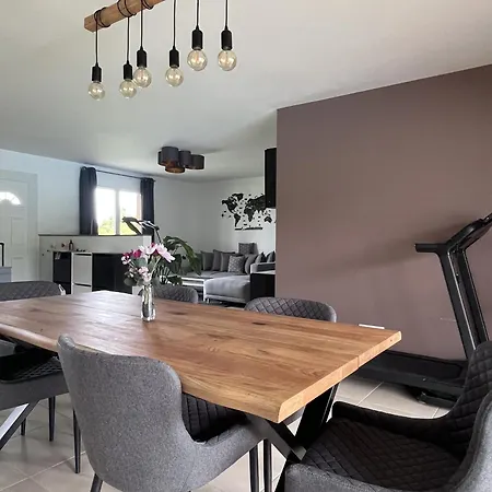 Grande Familiale Avec Piscine Et Sauna *