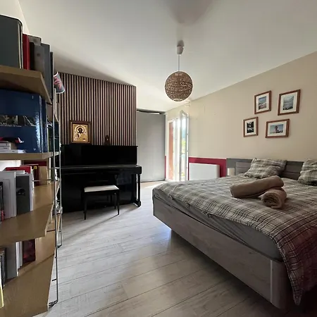 Grande Familiale Avec Piscine Et Sauna *